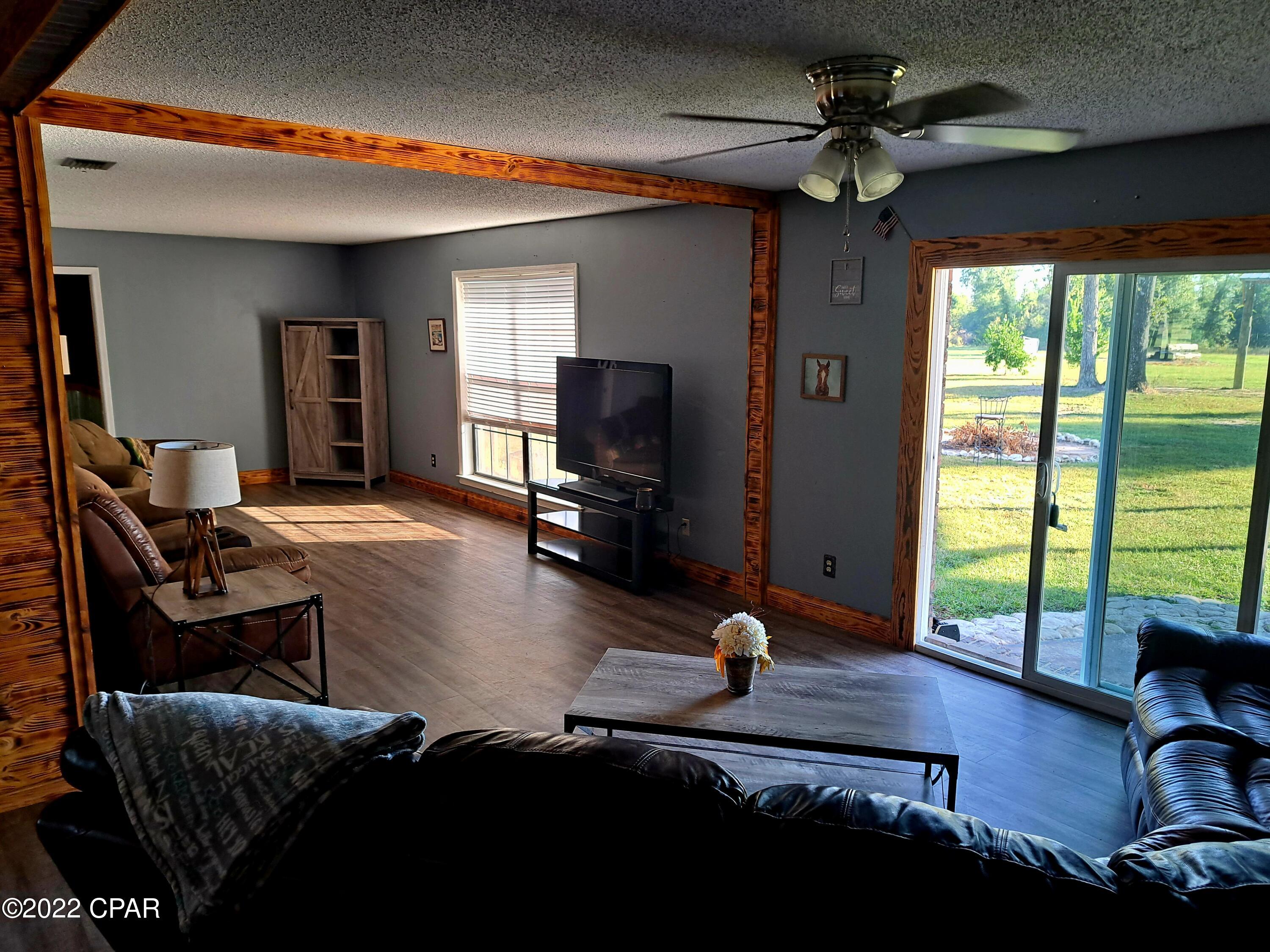 5302 Duncan Ridge Road Marianna, FL 32448 - Photo 6 of 37 Gallery Image 6