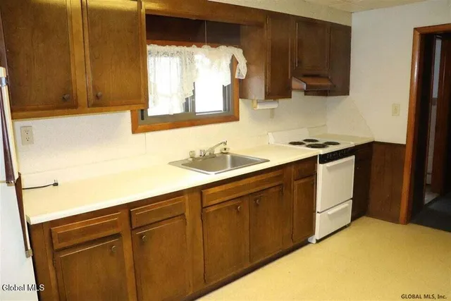 $260,000 | 1114 9th Avenue, Schenectady, NY 12303