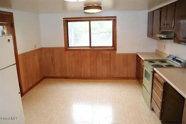 $260,000 | 1114 9th Avenue, Schenectady, NY 12303