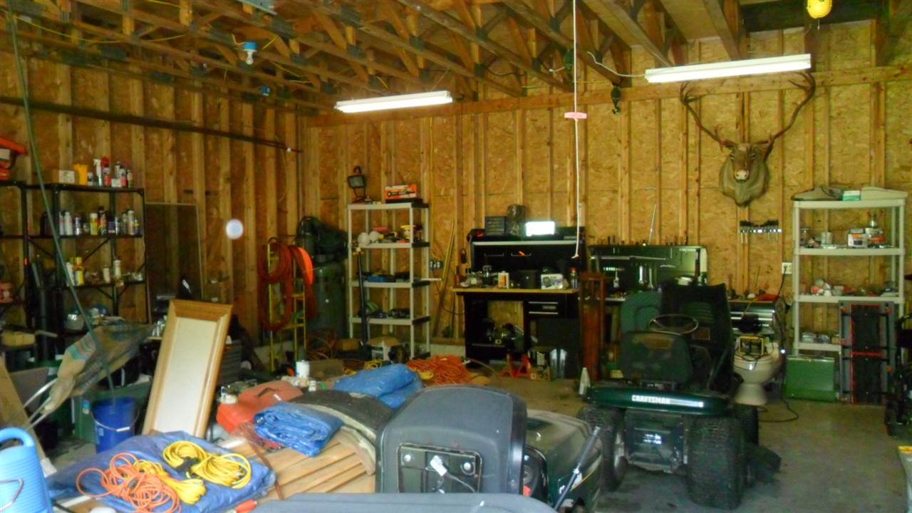 120 Lawrence Road Salem, NH 03079 - Photo 23 of 33