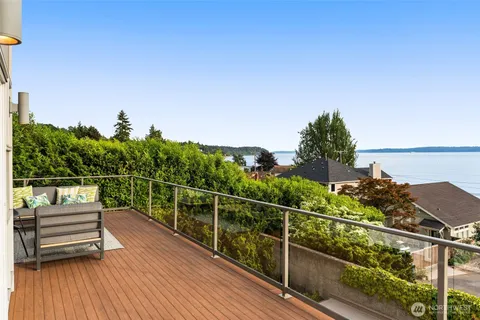 $2,375,000 | 4622 57th Avenue Southwest, Seattle, WA 98116