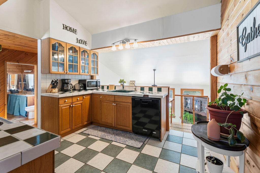 411 Levenseller Road Holden, ME 04429 - Photo 15 of 46 IMG_4038