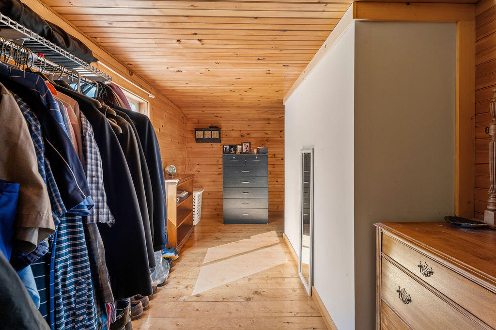 411 Levenseller Road Holden, ME 04429 - Photo 39 of 46 IMG_4030