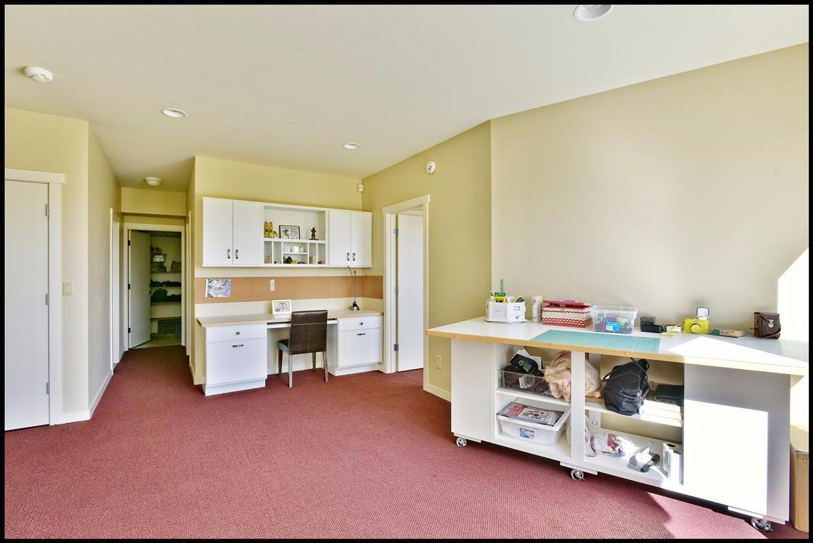 4860 Pioneer Road Medford, OR 97501 - Photo 23 of 29 Additional Photo