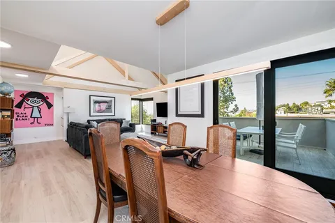 $1,995,000 | 1800 Silverwood Terrace, Los Angeles, CA 90026