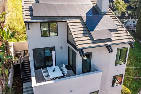 $1,995,000 | 1800 Silverwood Terrace, Los Angeles, CA 90026