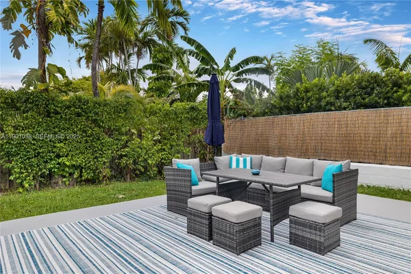 a view of outdoor space yard and patio