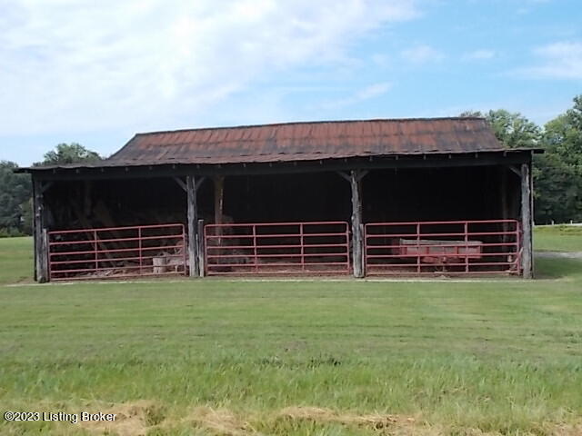 340 Holy Cross Road Loretto, KY 40037 - Photo 25 of 37 Attached implement shed