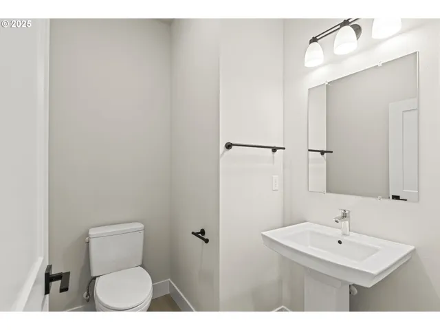 $749,000 | 5121 Southeast Mullan Street, Milwaukie, OR 97222