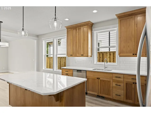 $749,000 | 5121 Southeast Mullan Street, Milwaukie, OR 97222