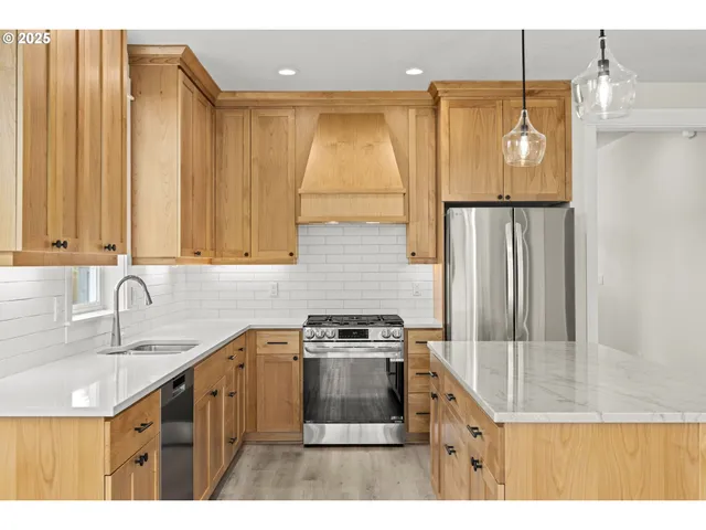 $749,000 | 5121 Southeast Mullan Street, Milwaukie, OR 97222