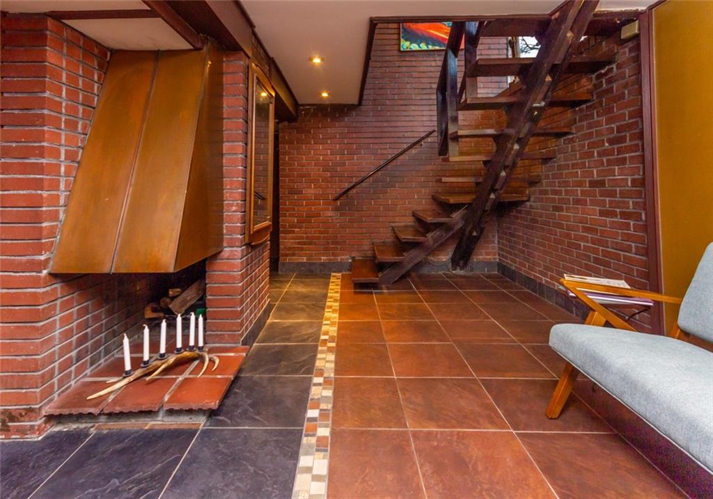2324 Marbury Road Pittsburgh, PA 15221 - Photo 3 of 25 Gallery Image 3