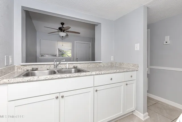 $950 | 3419 Hospital Road, Unit 4, Pascagoula, MS 39567