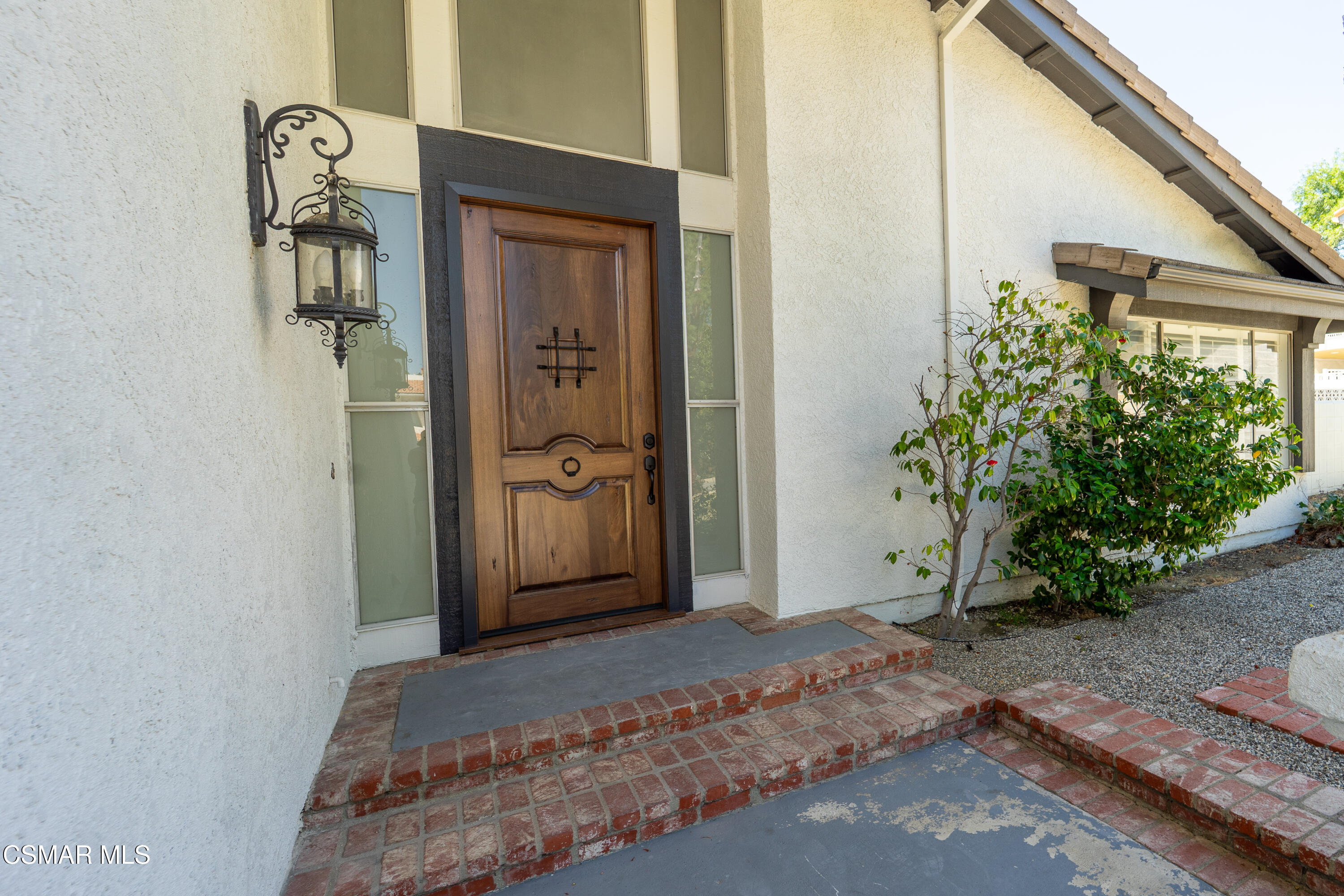 11723 Porter Valley Drive Porter Ranch, CA 91326 - Photo 4 of 64 a view of an entryway
