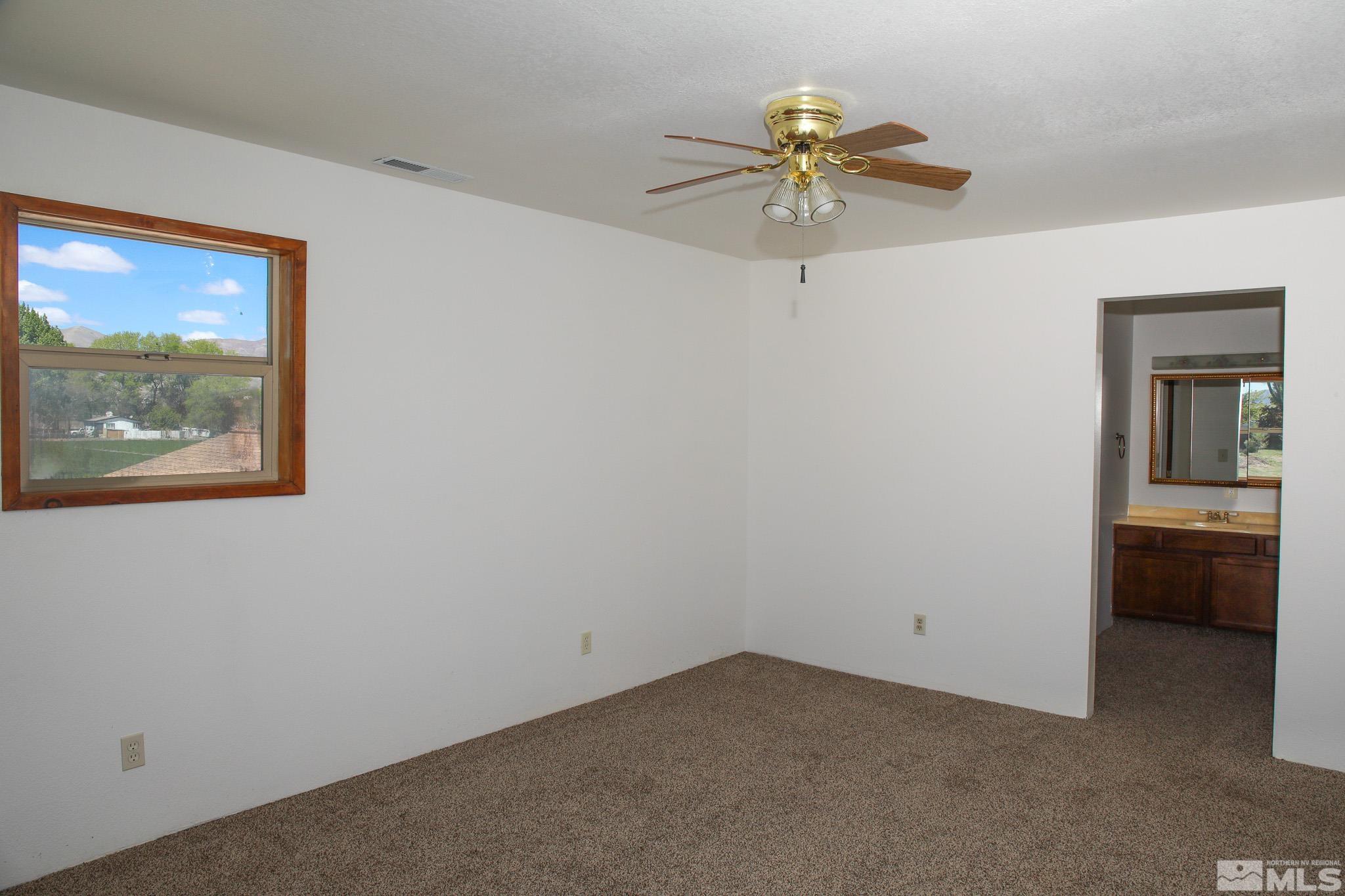 39 Baker Lane Yerington, NV 89447 - Photo 21 of 29 Photo 21