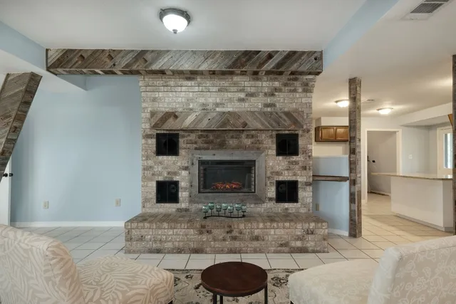 $3,975 | 20500 Keilman Lane, Pflugerville, TX 78660