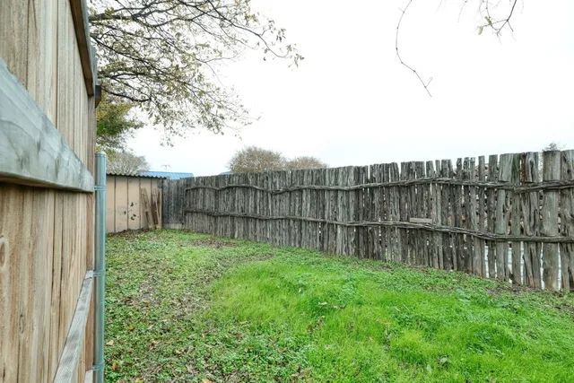 $3,975 | 20500 Keilman Lane, Pflugerville, TX 78660