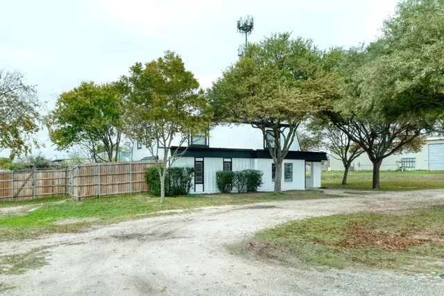 $3,975 | 20500 Keilman Lane, Pflugerville, TX 78660