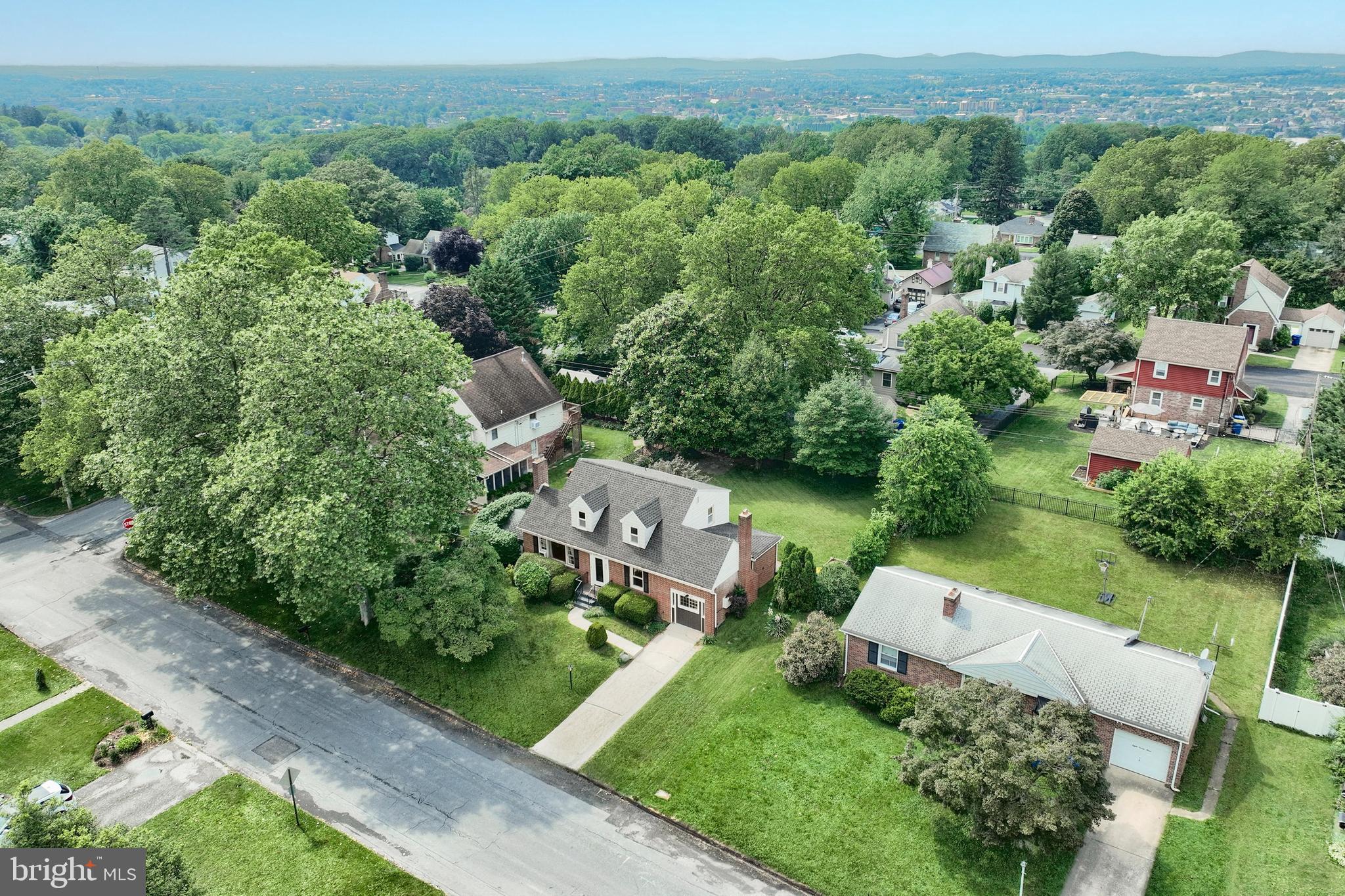 815 Southern Road York, PA 17403 - Photo 4 of 45 Gallery Image 4