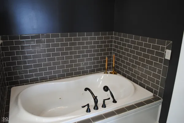 $498,000 | 1485 West Old 44, Rushville, IN 46173