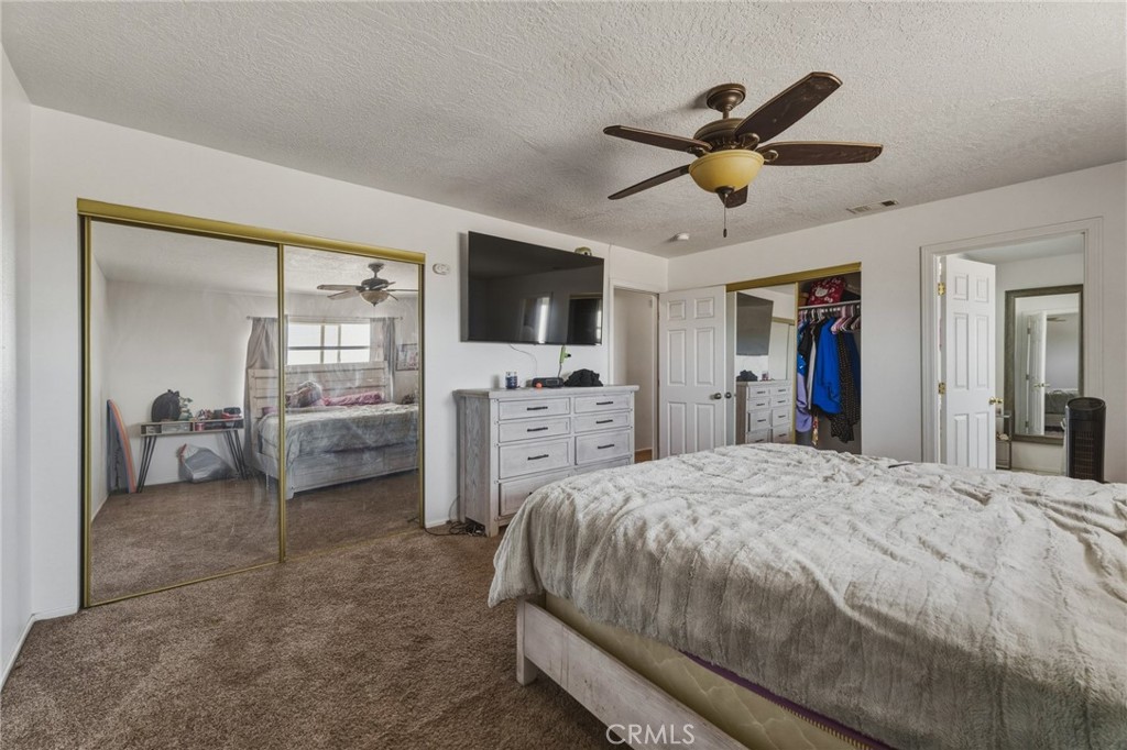 15072 Desert Star Road Apple Valley, CA 92307 - Photo 9 of 17