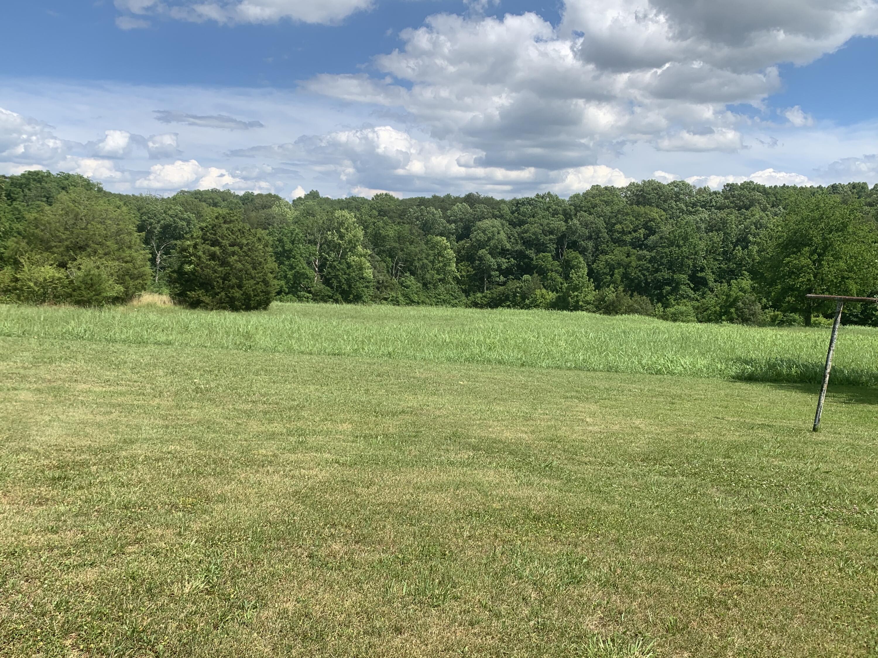 1316 Smith School Road Kodak, TN 37764 - Photo 33 of 40 382532BF-FF97-4CF2-86FF-49BA4A2B8F10