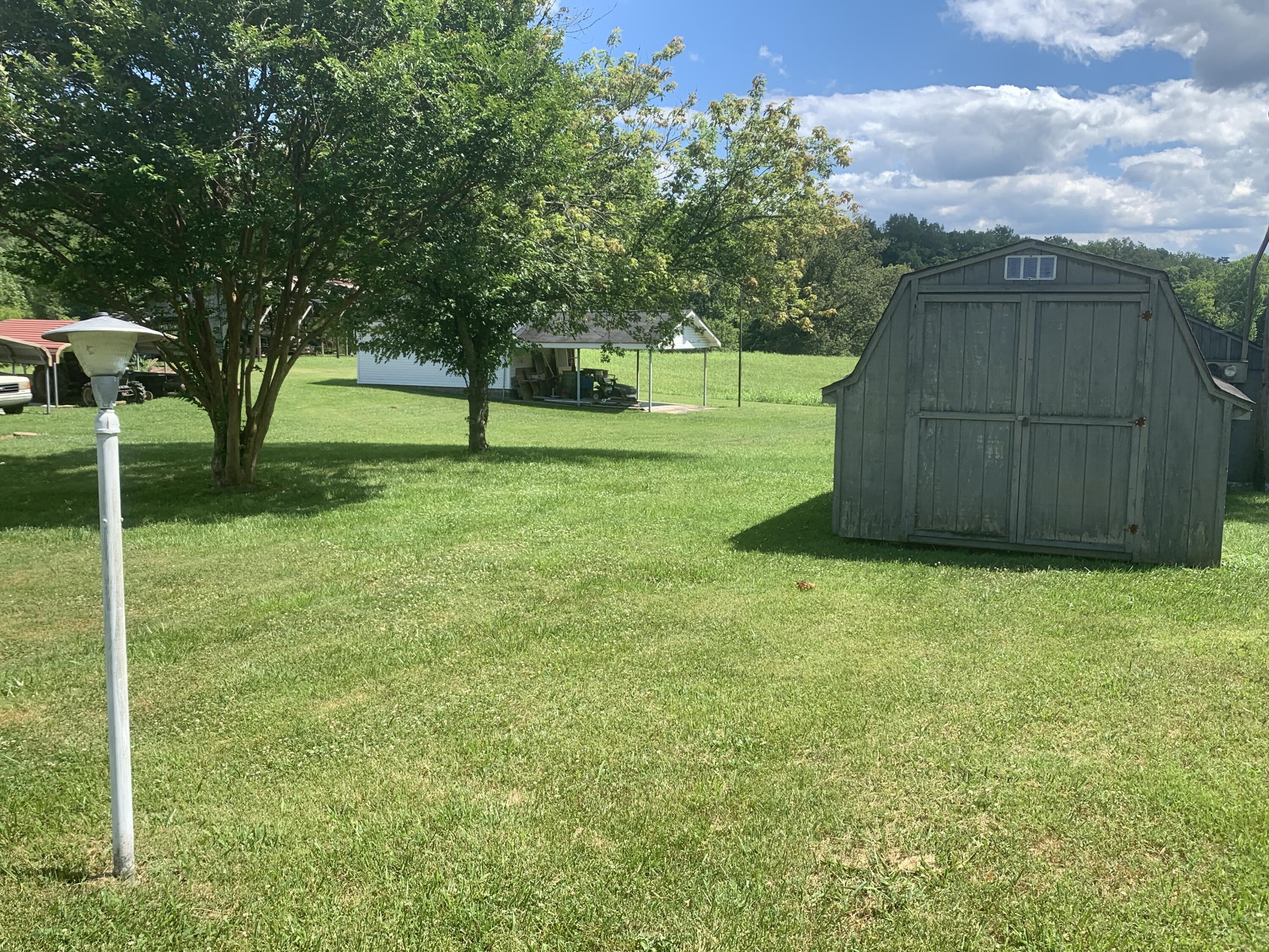 1316 Smith School Road Kodak, TN 37764 - Photo 10 of 40 8B9768D8-BE8E-4671-97E6-AECAE6E4C96F