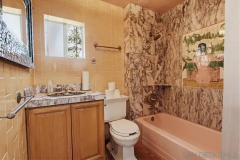 $995,000 | 28605 Rolling Rock Road, Escondido, CA 92026