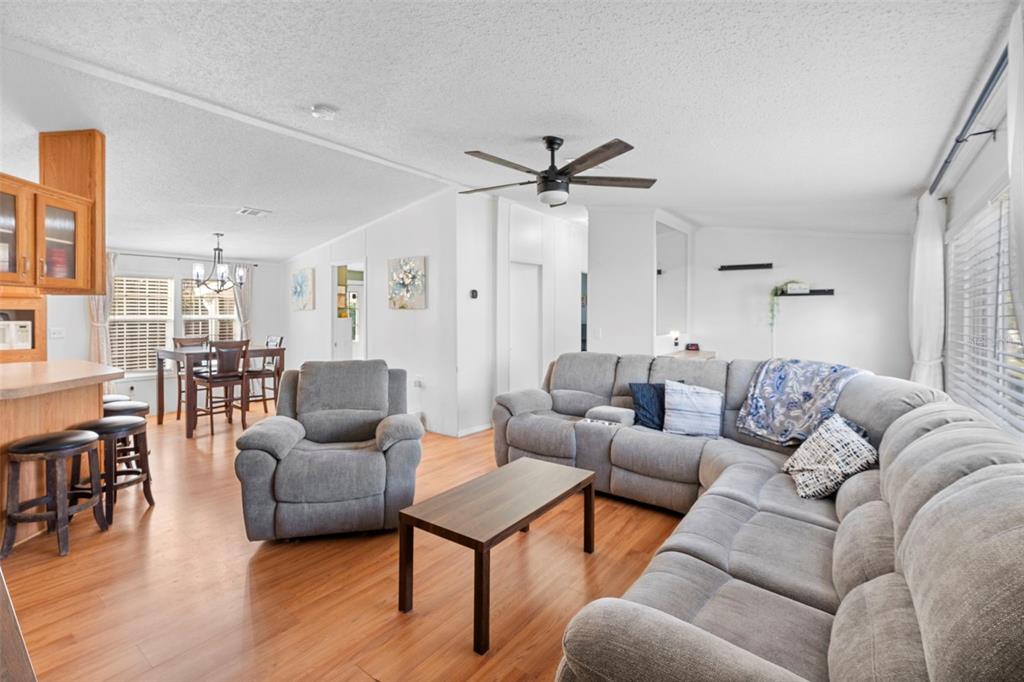 18 Florence Boulevard DeBary, FL 32713 - Photo 3 of 27