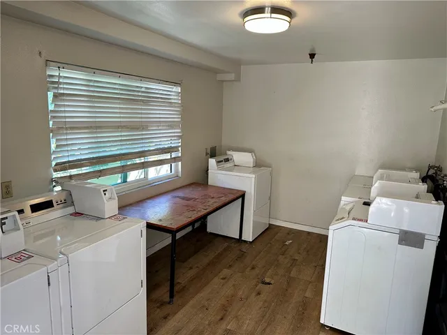 $2,392 | 14082 Edwards Street, Unit 202, Westminster, CA 92683