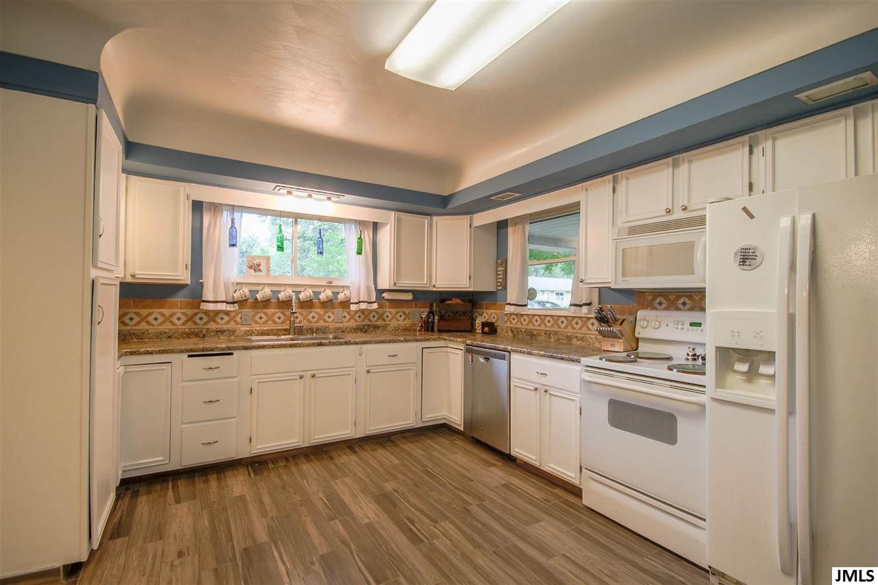 10021 Beulah Road Jackson, MI 49201 - Photo 9 of 24 Photo 10