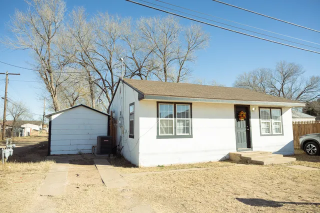 $114,900 | 921 West 11th Street, Littlefield, TX 79339
