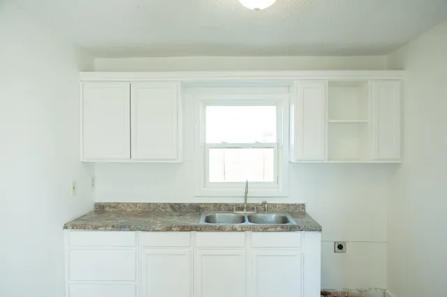 $114,900 | 921 West 11th Street, Littlefield, TX 79339