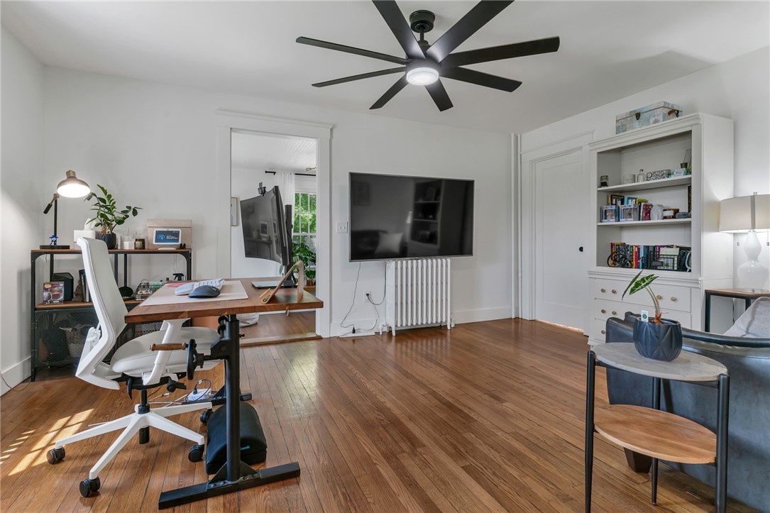81 Bristol Ferry Road Portsmouth, RI 02871 - Photo 17 of 49