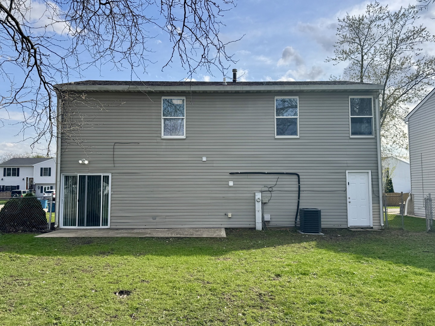 20513 South Acorn Ridge Drive Frankfort, IL 60423 - Photo 33 of 33 a backyard of a house