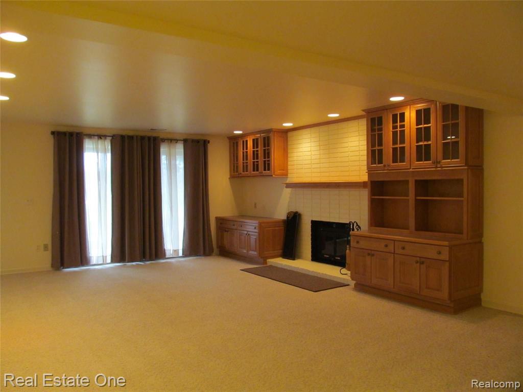 856 Green View Court, Unit 1 Rochester, MI 48307 - Photo 25 of 38