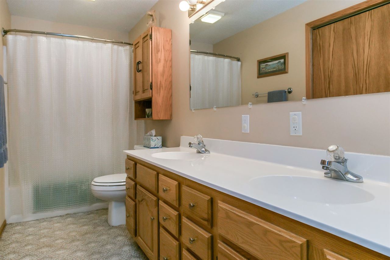 3824 Eagle Road Northeast Solon, IA 52333 - Photo 29 of 36 Gallery Image 29