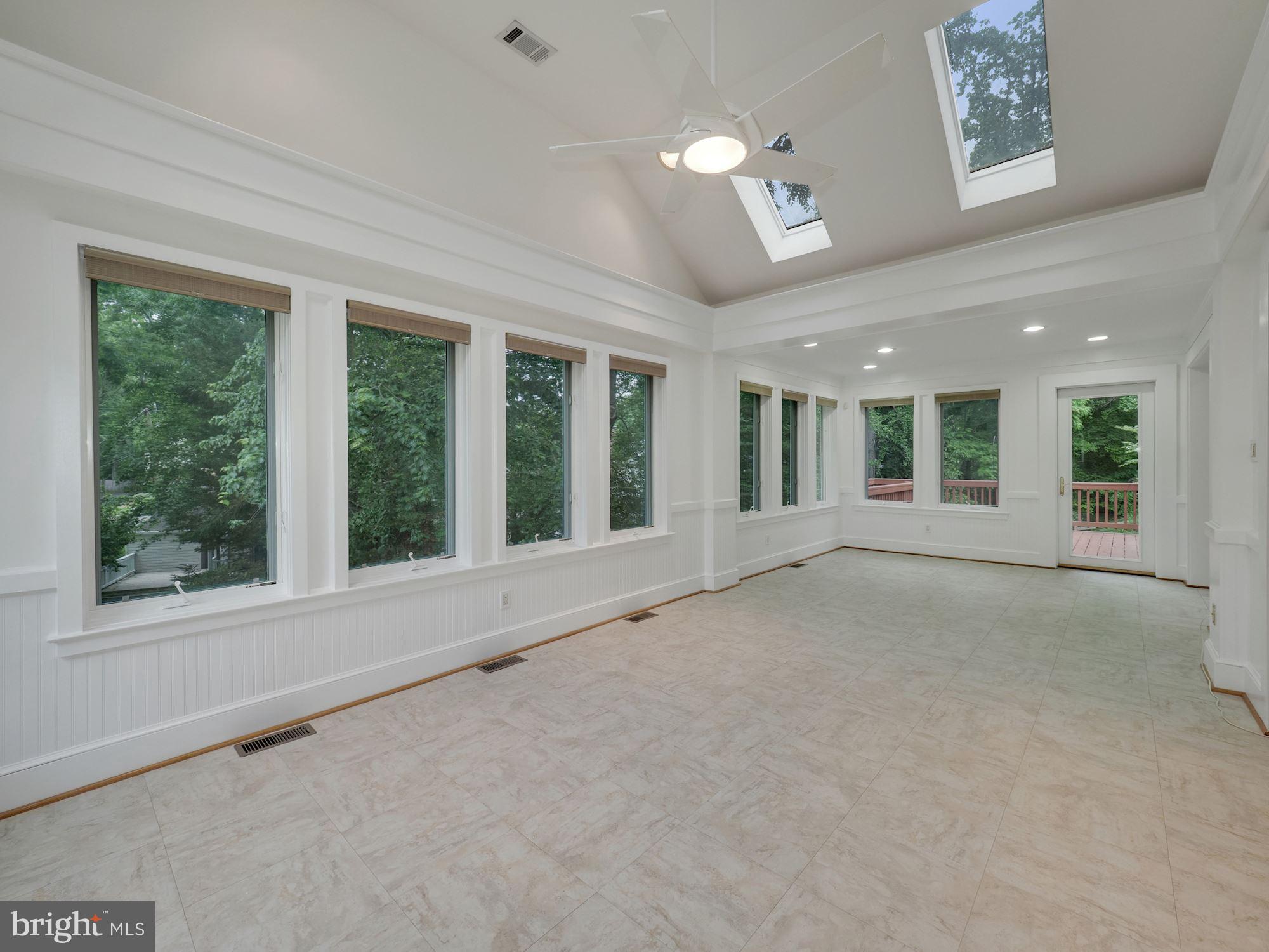 14700 Chesterfield Road Rockville, MD 20853 - Photo 11 of 44 Sun Room