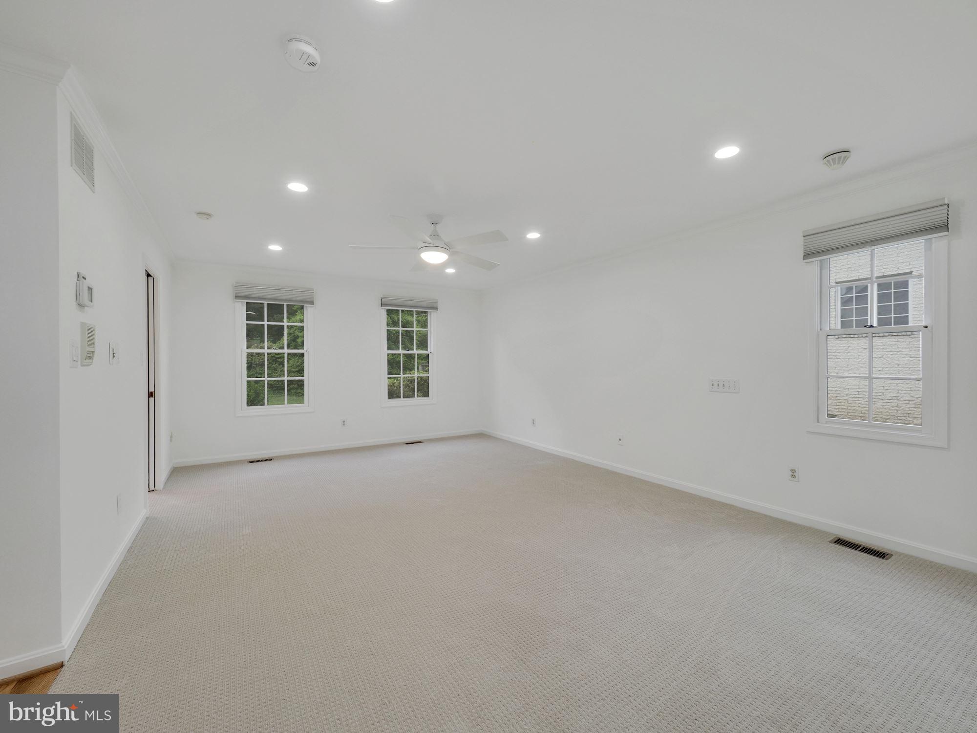 14700 Chesterfield Road Rockville, MD 20853 - Photo 21 of 44 Spacious First Floor Owners Suite