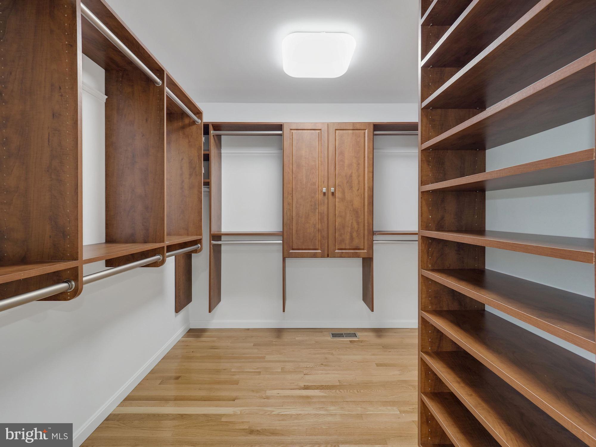 14700 Chesterfield Road Rockville, MD 20853 - Photo 25 of 44 Large Walk-in Closet