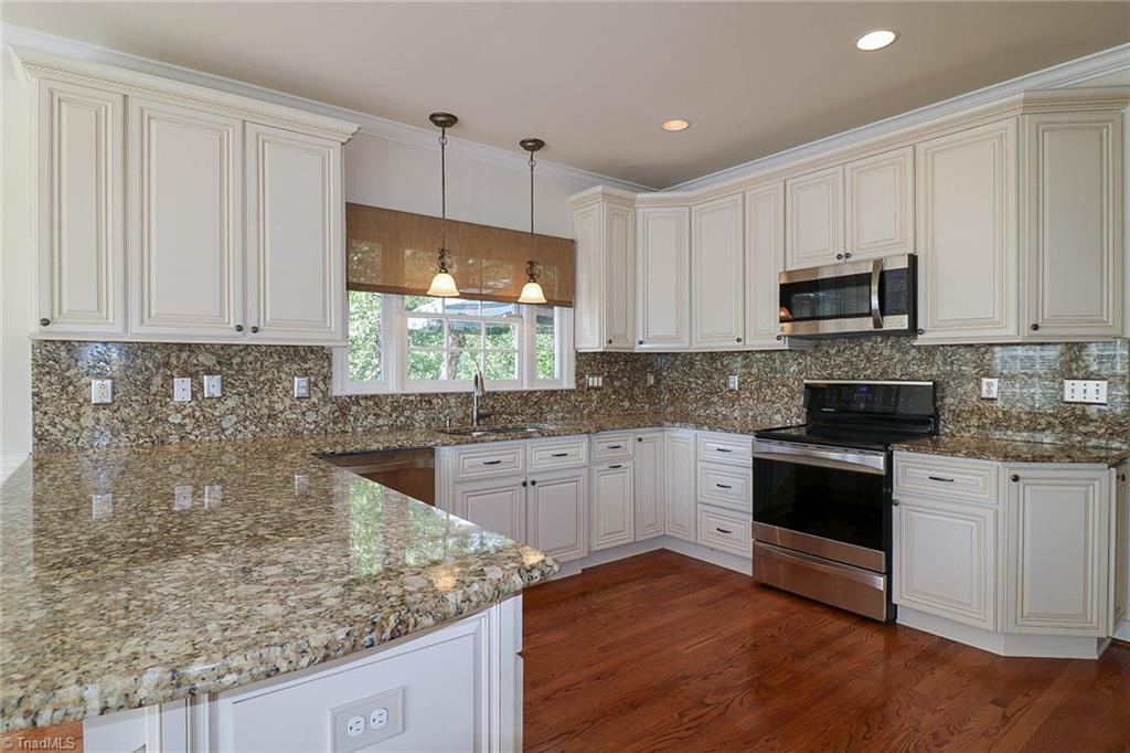 1736 Curraghmore Road Clemmons, NC 27012 - Photo 6 of 30 Gallery Image 6