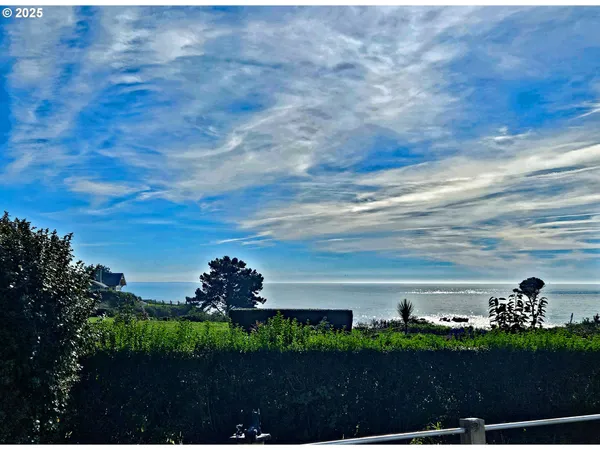 $421,000 | 97882 Marks Lane, Brookings, OR 97415