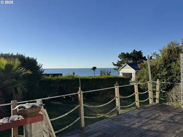 a view of a street with a building in background