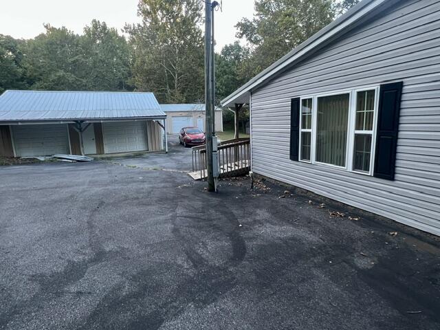 264 Chestnut Oak Road Kuttawa, KY 42055 - Photo 10 of 40 Gallery Image 10