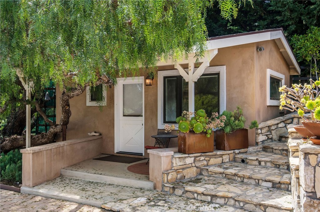 1 Thyme Place Rancho Palos Verdes, CA 90275 - Photo 12 of 35 a front view of a house with garden
