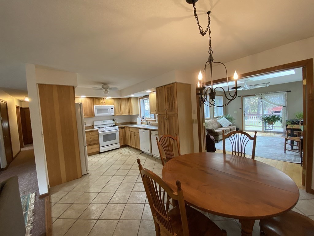 10 Hitching Post Road Amherst, MA 01002 - Photo 10 of 16 Gallery Image 10