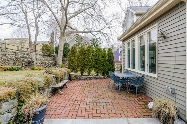 14 Cowell Street Marblehead, MA 01945 - Photo 22 of 29 Gallery Image 22