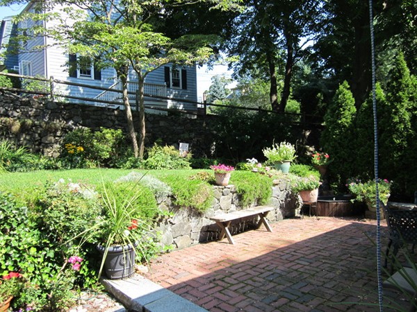 14 Cowell Street Marblehead, MA 01945 - Photo 27 of 29 Gallery Image 27