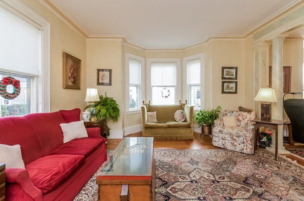 14 Cowell Street Marblehead, MA 01945 - Photo 4 of 29 Gallery Image 4