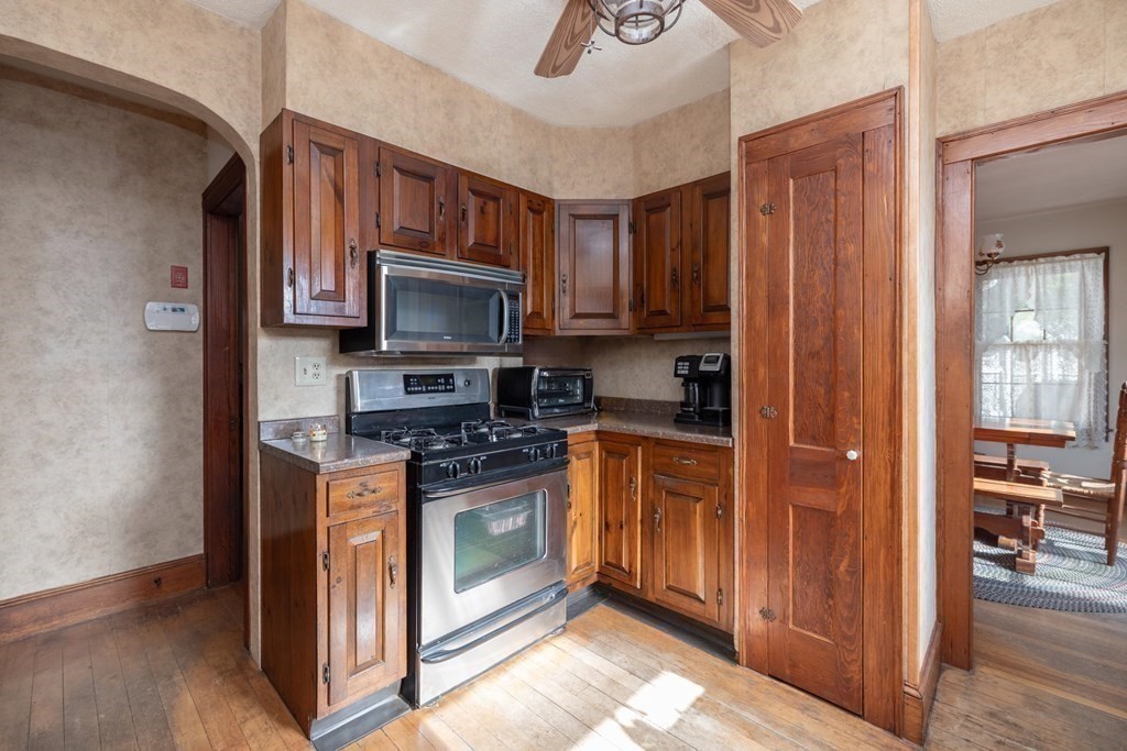 142 Homestead Avenue Springfield, MA 01151 - Photo 10 of 40 Gallery Image 10